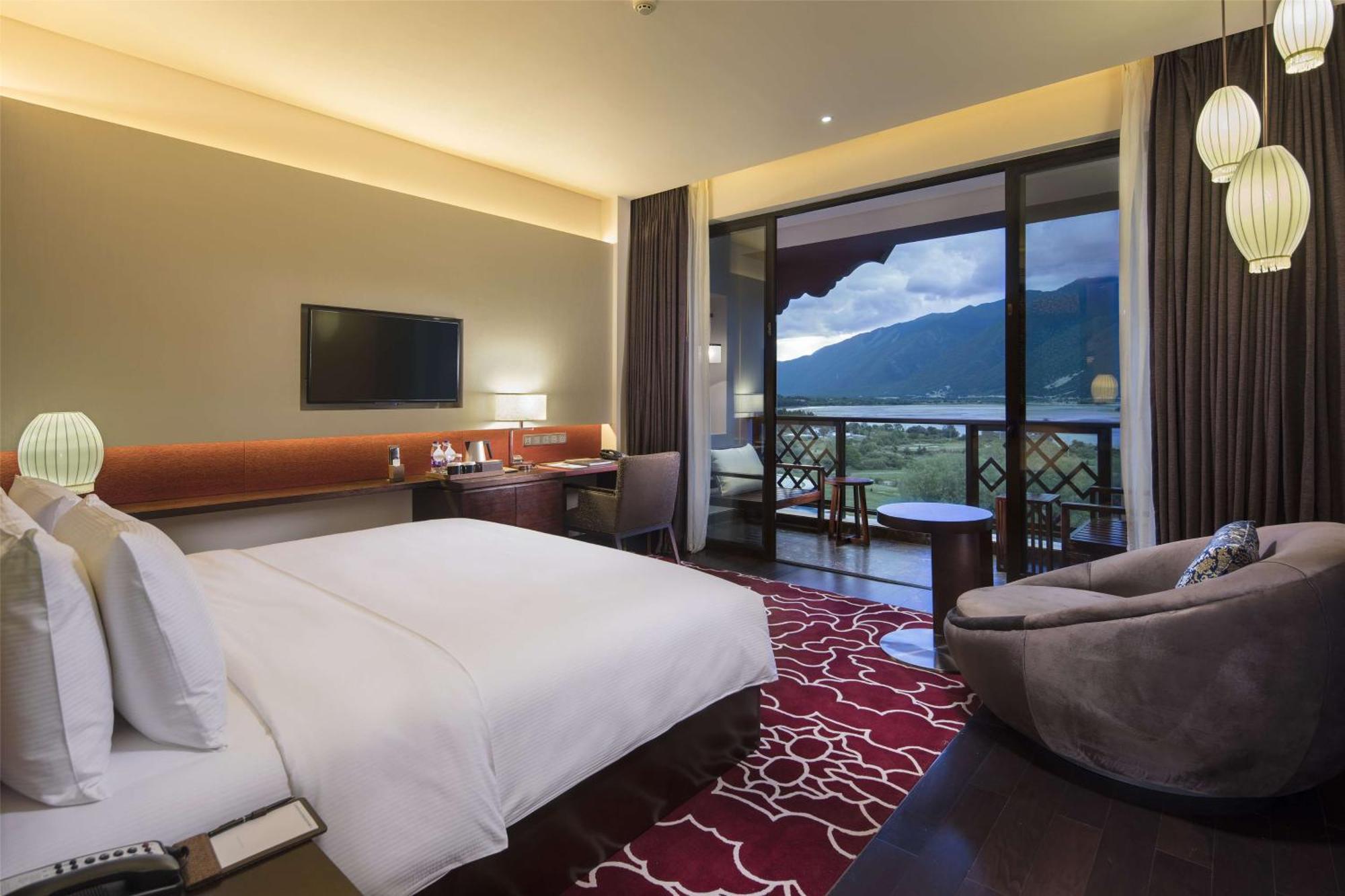 Hilton Linzhi Resort Ньїнгчі Екстер'єр фото