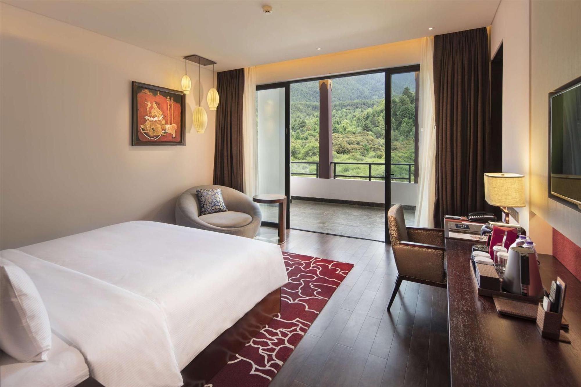 Hilton Linzhi Resort Ньїнгчі Екстер'єр фото